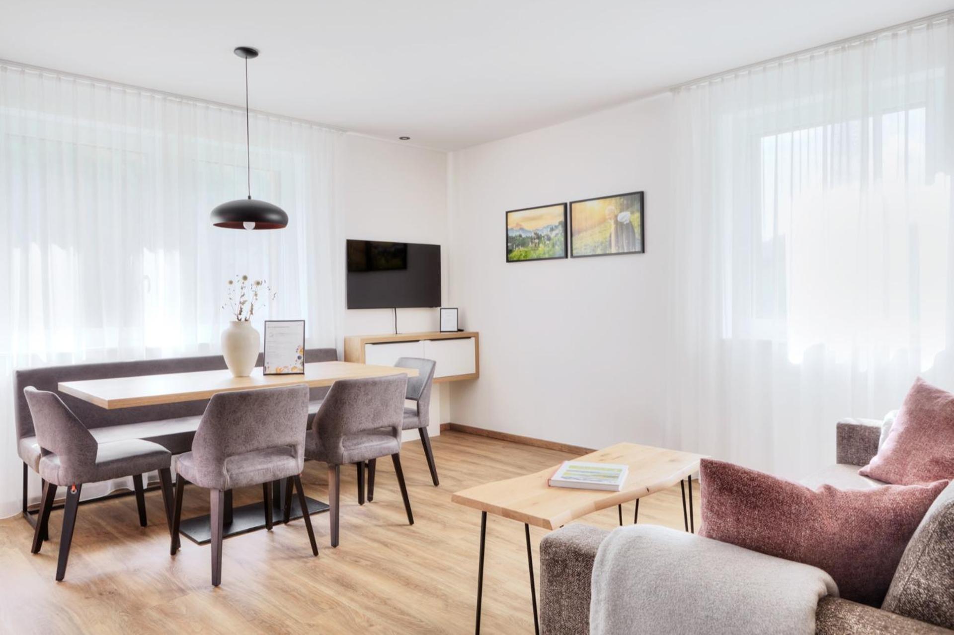Alpenstolz Haus 3 - Stilvoll Urlauben In Den Bergen